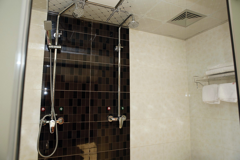 Bathroom, WonderOne Hotel, Beijing
