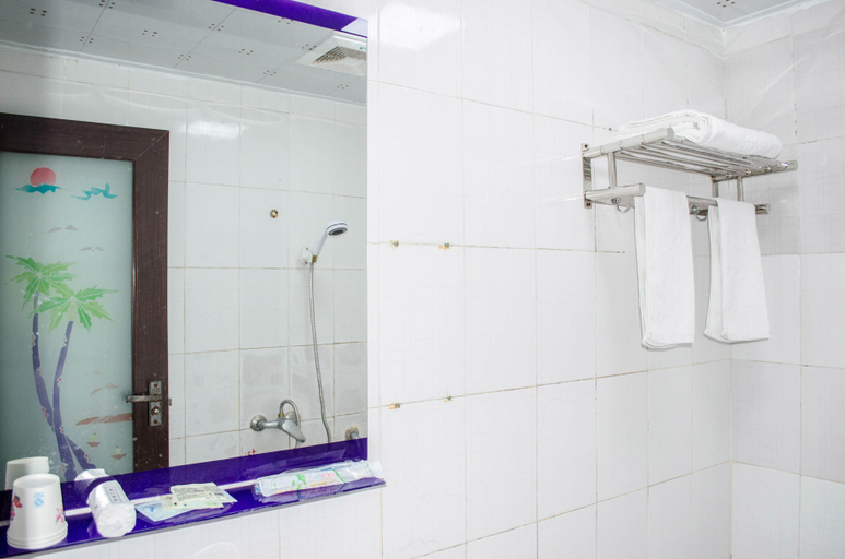 Bathroom 2, Nanning Fuji hotel selection(Guangxi University), Nanning