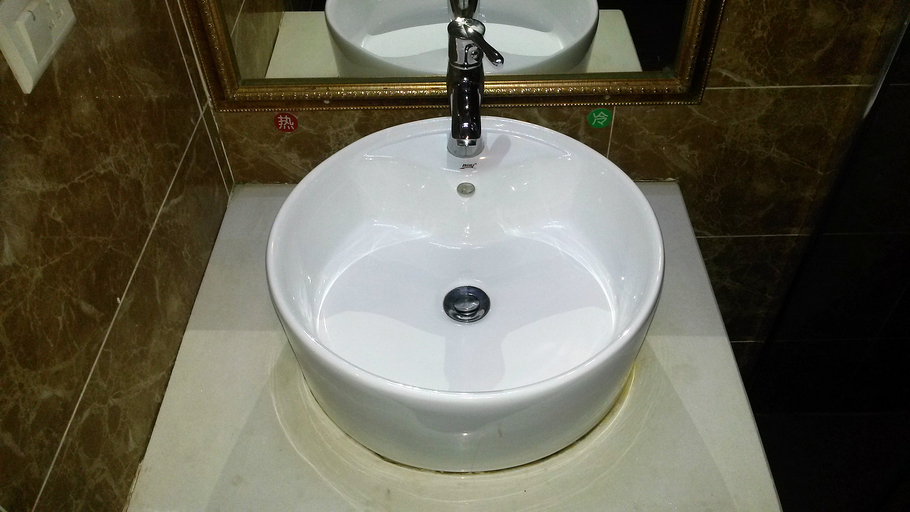 Bathroom, Huangting Holiday Hotel, Chongqing