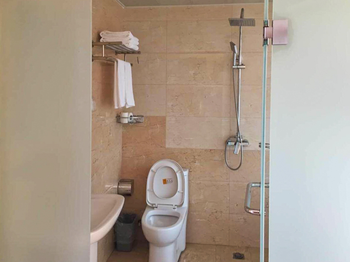 Bathroom, Xinhang Express Hotel, Hefei