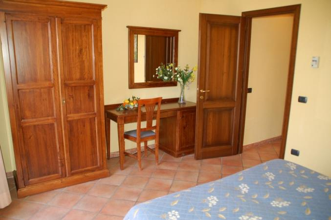 Bedroom 3, Balletti Palace Hotel, Viterbo