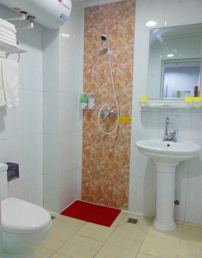 Bathroom, Homeinn Pebble Hotel (Zhengding Railway Station), Shijiazhuang