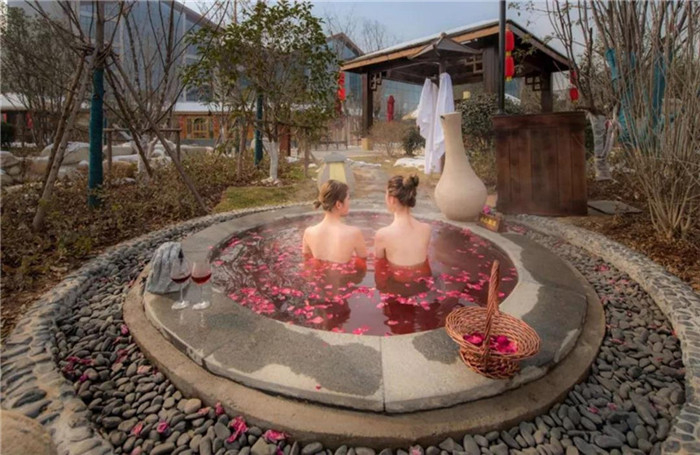 Sport & Beauty 2, Taibaishan Yulongwan Hot Spring Hotel, Baoji