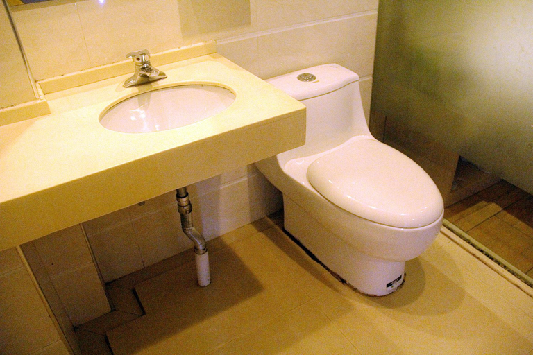 Bathroom, Ouman Holiday Hotel (Ganzhou Railway Station Branch), Ganzhou