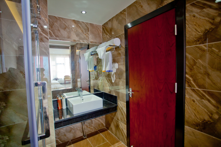 Bathroom, Tunchang Yihe Hotel, Hainan