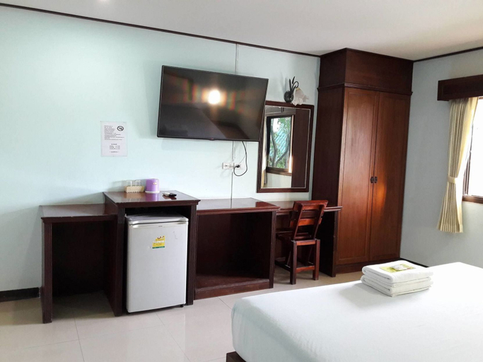 Bedroom 2, Fahproundfon Hotel, Muang Nakhon Ratchasima
