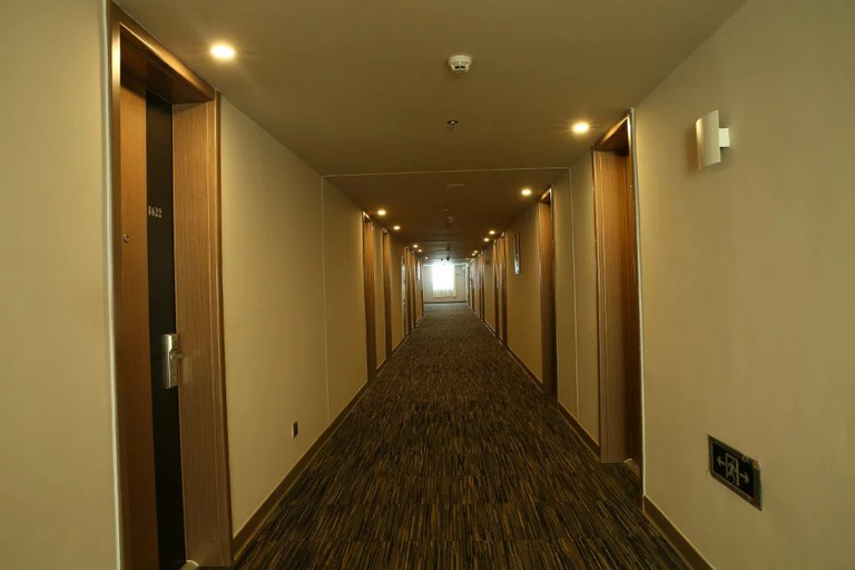 Others 5, Xiyueli Hotel (Qinzhou Road Niannianfeng Square), Qinzhou
