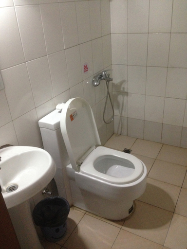 Bathroom 2, Youping Hotel, Ningbo
