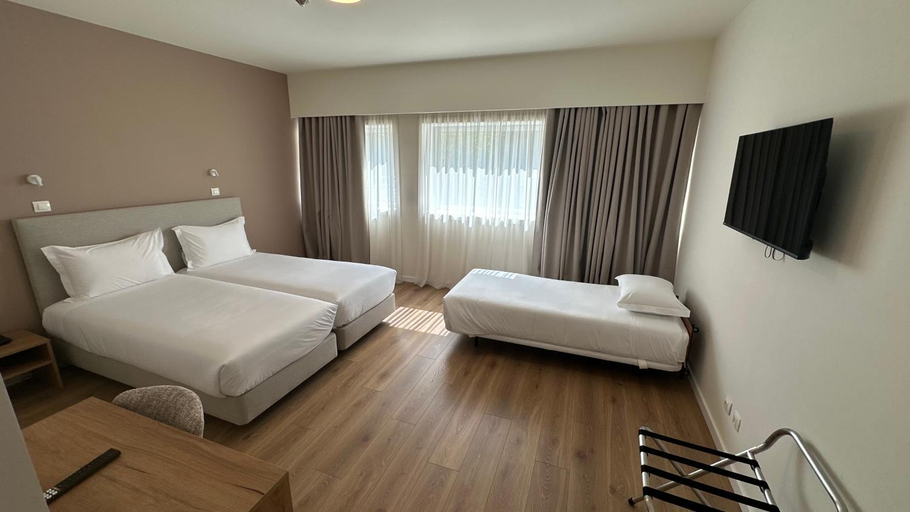 Bedroom 2, Hotel Joao Paulo II, Braga