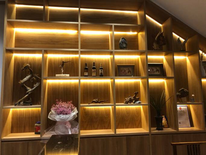 Food & Drinks, Bonthic Mountain Courtyard Holiday Hotel, Ngawa Tibetan and Qiang