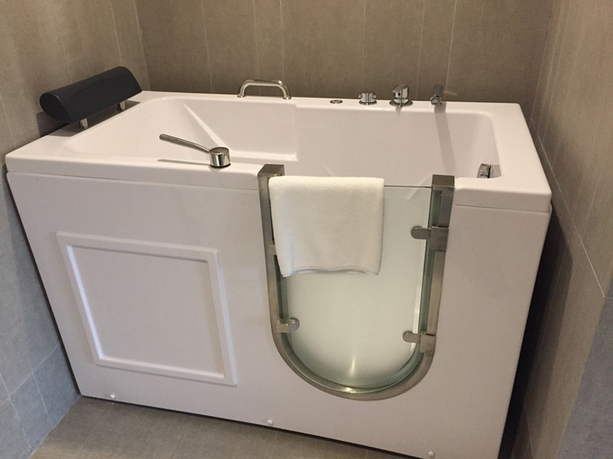 Bathroom 3, Hangzhou Phoenix Creative Hotel, Hangzhou