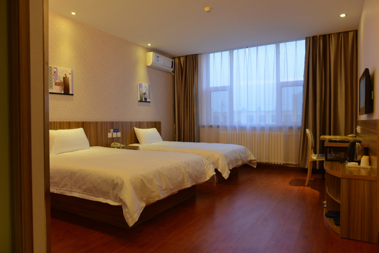 Bedroom, eakahotel  gaobeidianhuochezhandian, Baoding