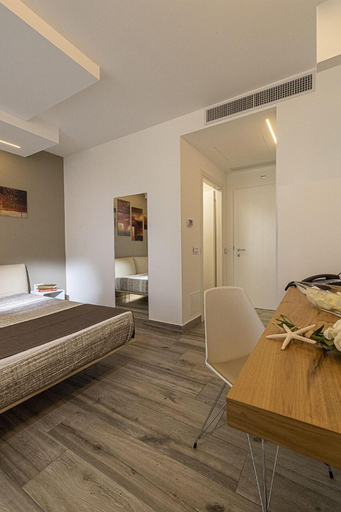 Bedroom 4, Hotel Sundeck, Trapani