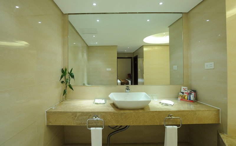 Bathroom 2, Xiangshui Yabang Yicheng Hot Spring Hotel, Yancheng
