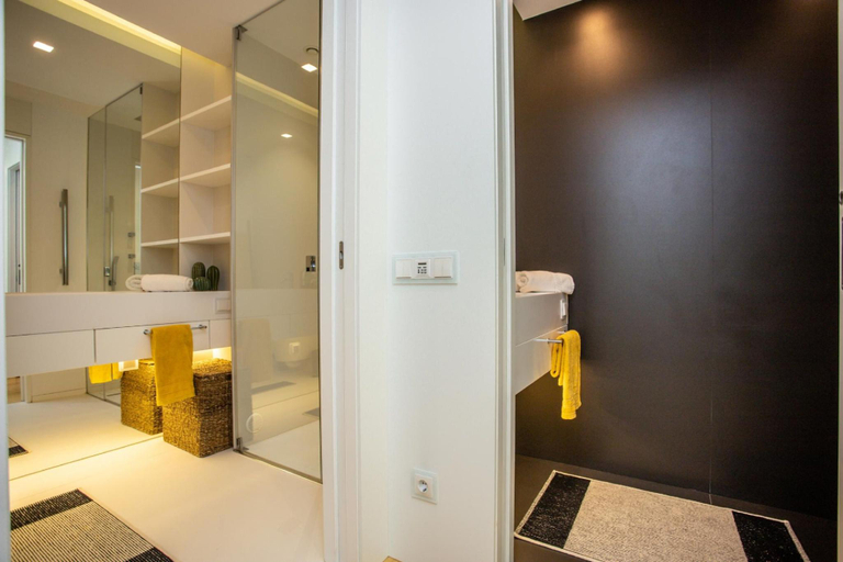 Bathroom 2, Acqua House by Rent4All, Figueira da Foz