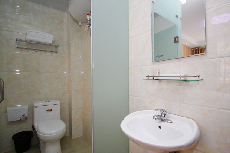 Bathroom 4, Hefei Ruyi Inn, Hefei