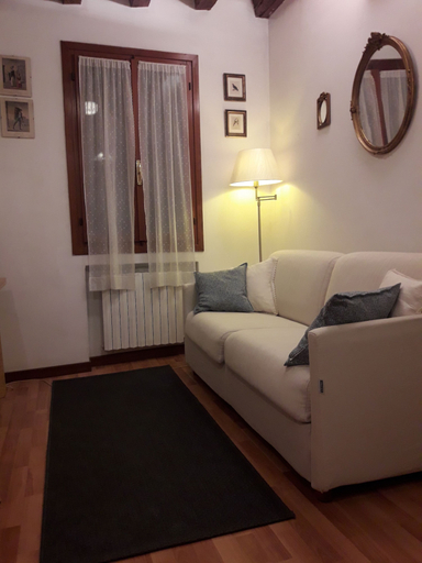 Living area 4, Casa sant'Apollonia, Venezia