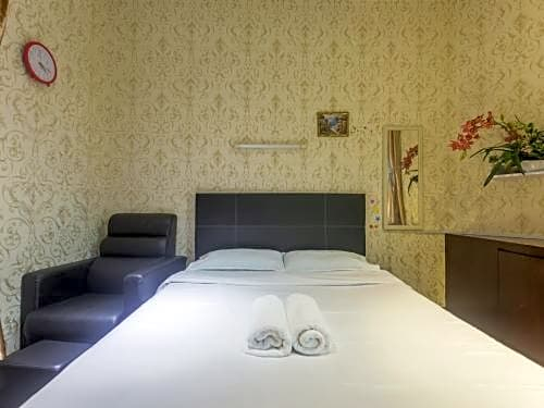 Others 5, Hotel O Rebecca's Homes, Kota Kinabalu