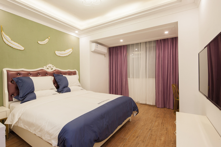 Bedroom 2, Luomeng Hotel (Sun Moon Plaza Store), Haikou