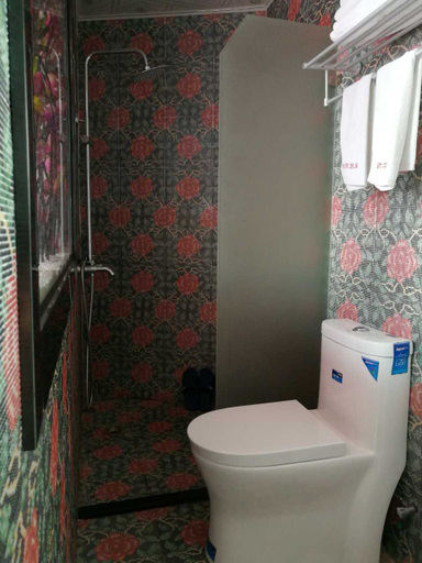 Bathroom 4, Shanghai Comet Hotel, Shanghai