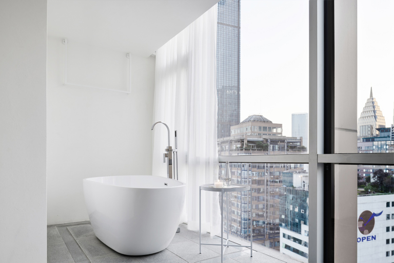 Bathroom, Chongqing White High Altitude Designer Jiangjing Hotel, Chongqing