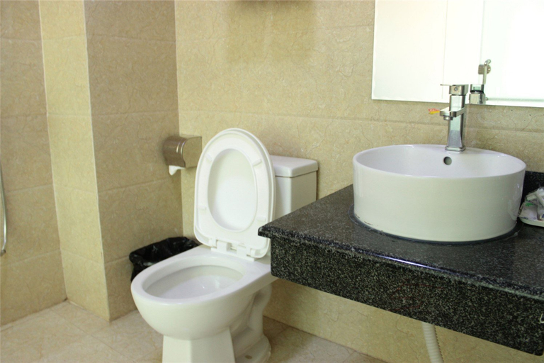 Bathroom 2, Dongdu Business Hotel (Shuidong Street), Huizhou