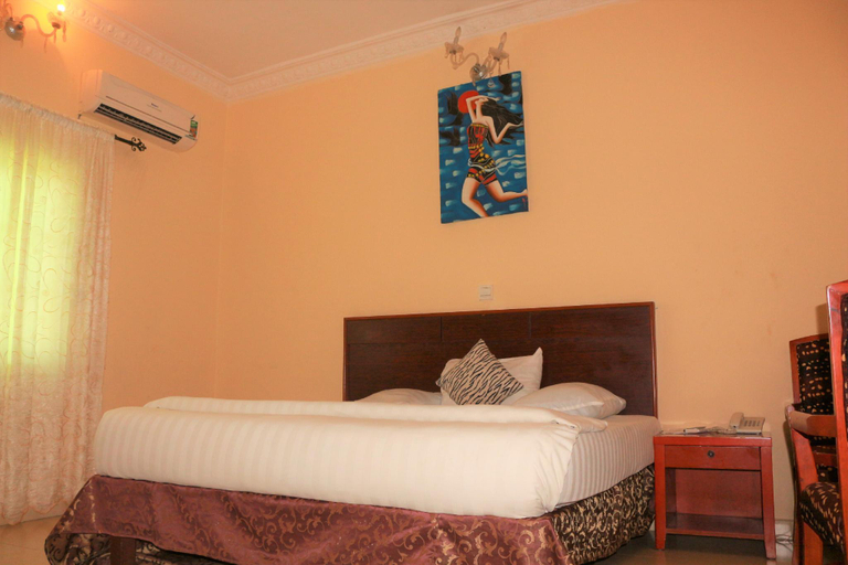 Bedroom, Carlcon Hotel, Calabar