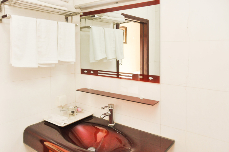 Bathroom 3, Yunhonglou Hotel, Chengde