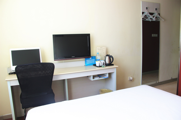 Bedroom 2, HanTing Hotel (Beijing Wudaokou Tsinghua Garden), Beijing