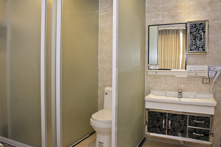 Bathroom 4, Jiujiu Express Hotel, Nanping