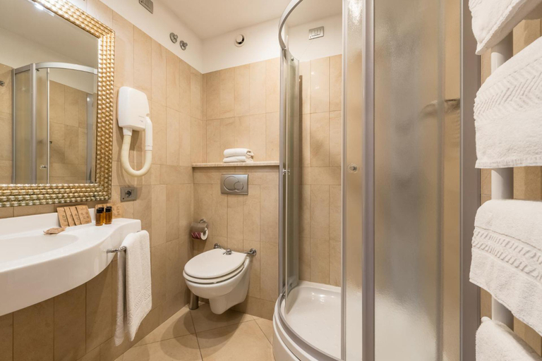 Bathroom 3, Katja Hotel, Venezia