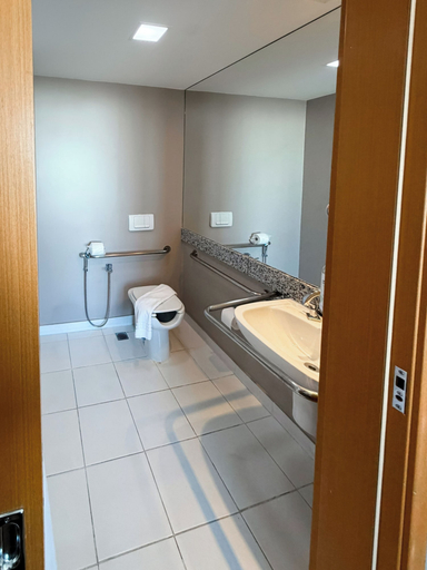 Bathroom 4, Esuites Belo Horizonte Minascasa, Belo Horizonte