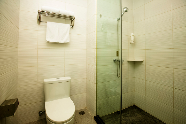 Bathroom 2, Ji Hotel (Chongqing North Railway Station), Chongqing
