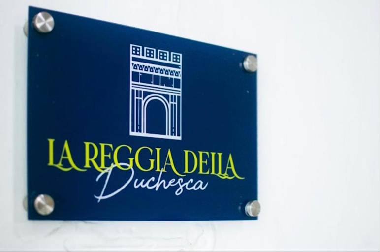 Others 4, La reggia della Duchesca, Napoli