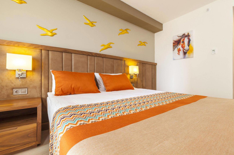 Bedroom 4, Side Royal Palace Hotel & Spa - All Inclusive, Manavgat