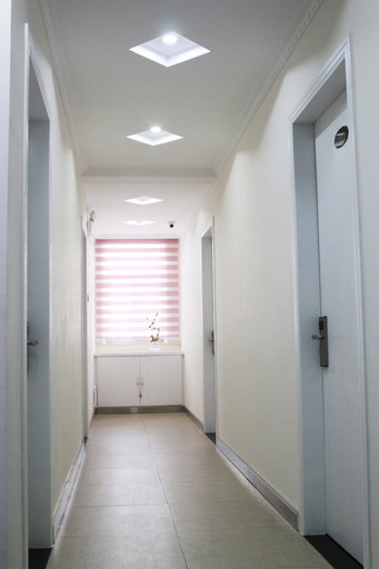 Others 5, Hotel in Spring, Zhoushan