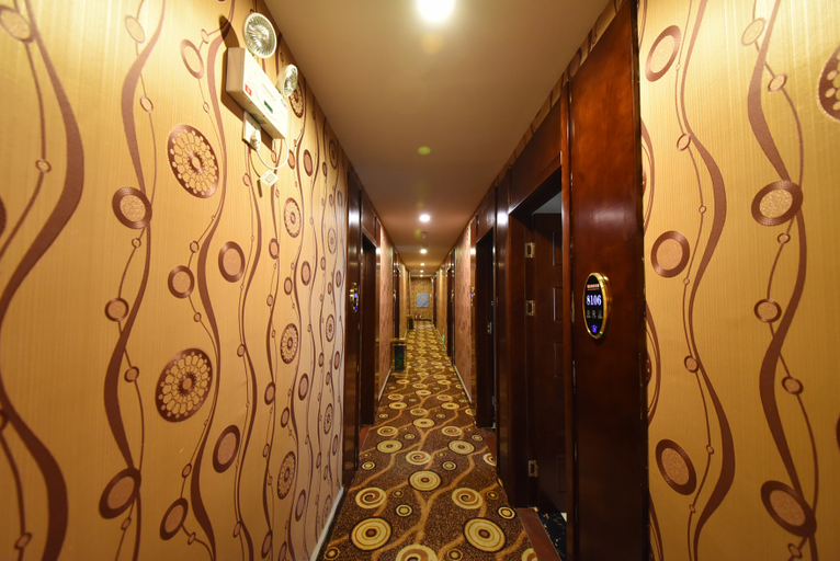 Others 5, Minghao Business Hotel, Changsha