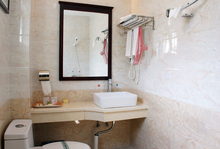 Bathroom 3, UU Hotel (Heyuan Yuancheng Dinosaur Museum Branch), Heyuan