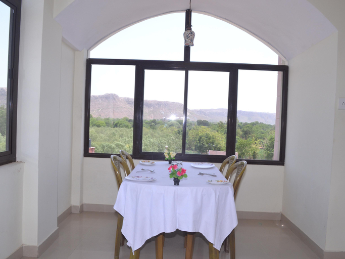 Food & Drinks 4, Hotel Ranthambhore Palace, Sawai Madhopur