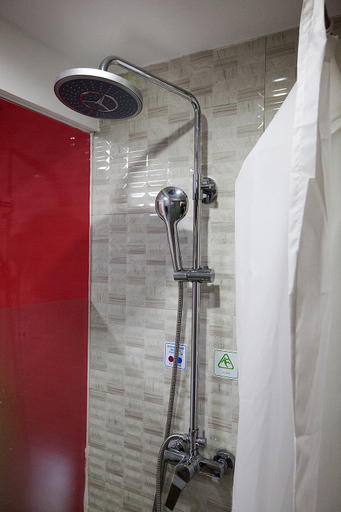 Bathroom 2, Xin Cheng Hotel (Shanghai Bay University Town Branch), Shanghai