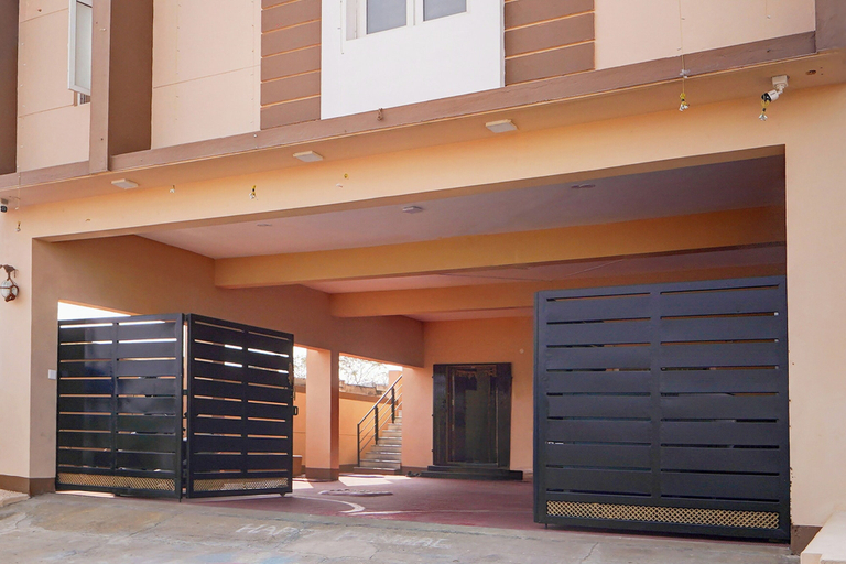 Exterior detail 3, Super Collection O Karumathampatti, Tiruppur