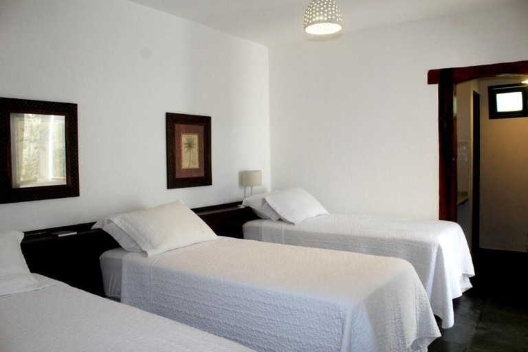 Room 5, Rede Andrade Galeão, Porto Seguro