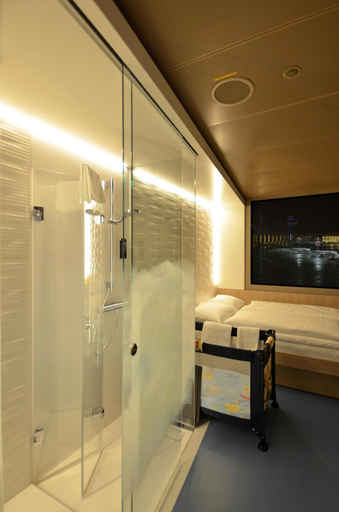 Bedroom 2, MY CLOUD Transit Hotel - Guests with international flight only!, Frankfurt am Main