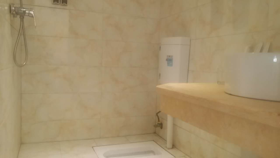 Bathroom, Guangyuan Wenhuagong Hotel, Guangyuan