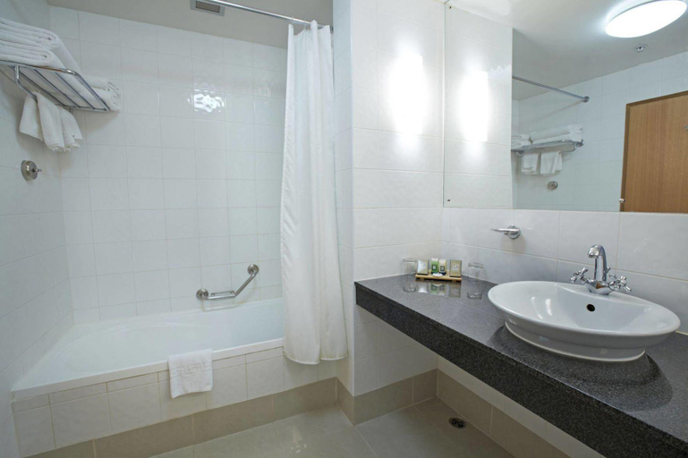Bathroom, The Hermitage Hotel Mount Cook, Mackenzie