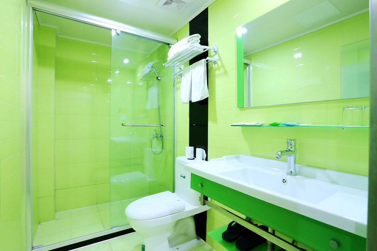 Bathroom 2, Hanting Premium Hotel Nanjing Zhonghuamen Metro Station, Nanjing