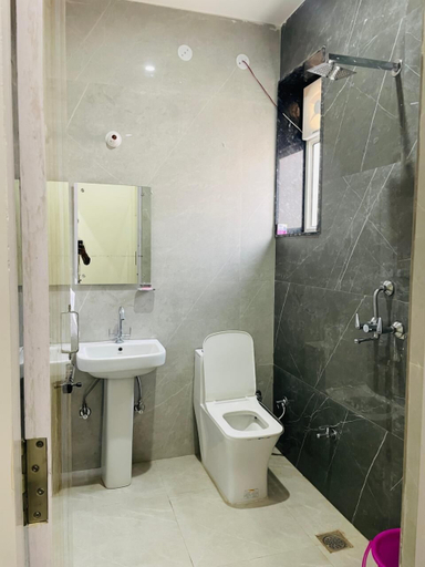 Bathroom, THE HILL VIEW - SWIMMING POOL & RESORT, Jaipur