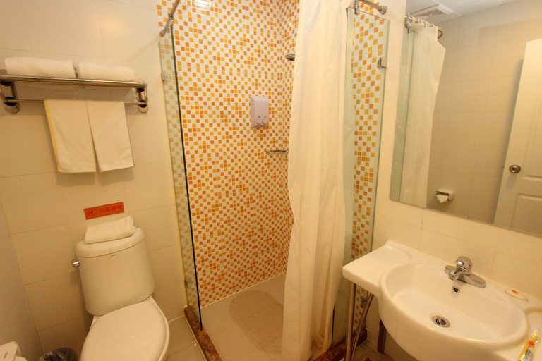 Bathroom 3, Homeinn Selected Hotel (Wuhan High-speed Railway Station), Wuhan