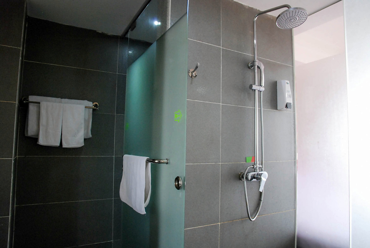 Bathroom 2, Ruyi Hotel (Dongguan Mayong Town), Dongguan