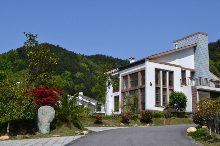 Exterior & Views 4, Lushan Zuishi Hot Spring Resort Hotel, Jiujiang